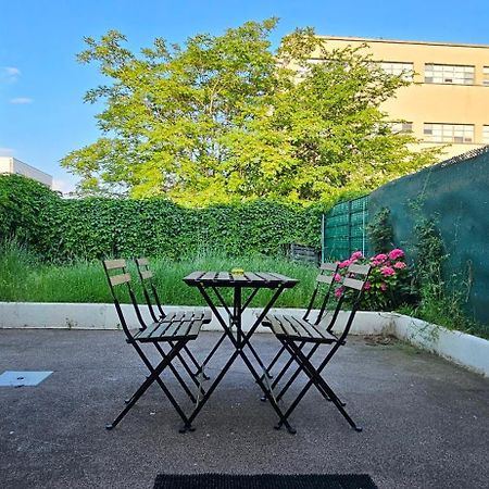 Charmante Maison Avec Jardin Sans Vis-A-Vis Saint-Fons Zewnętrze zdjęcie